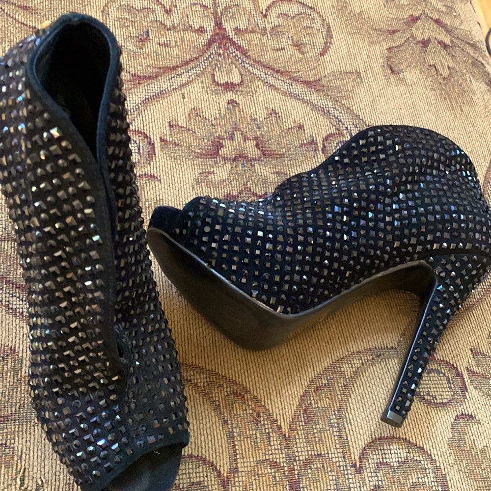 Lady Couture size 37 black studded platform heels. Gorgeous . Only worn 1x
